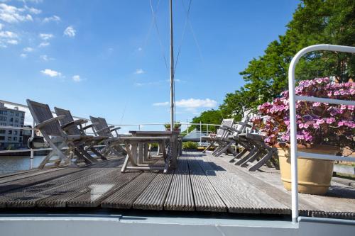 Hotel The Boatel - image 11