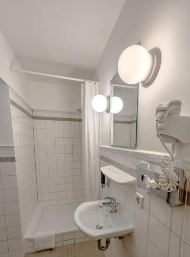 Apartments-Maison Am Olivaer Platz - image 11