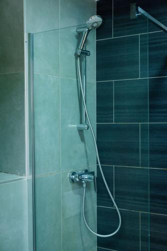 Standard Single Room image 6