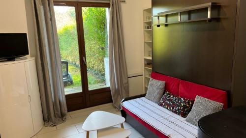 Appartement 2 pièces rez-de-jardin à 2 pas de la plage et de la thalasso - Location saisonnière - Cabourg