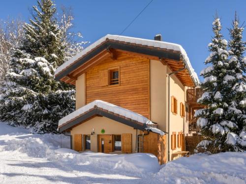 Chalet Le Chamois Vert by Interhome - Ovronnaz