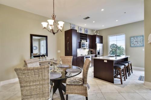 Diamond Beach 304-Sapphire in Galveston, USA