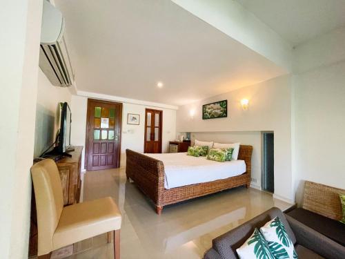 ดีลักซ์ เตียงใหญ่ (Deluxe Double Room)