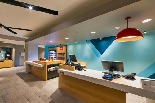 Avid Hotels - Denver Airport Area, an IHG Hotel