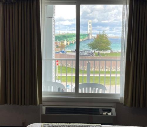 Parkside Inn Bridgeview in Mackinaw City (MI)