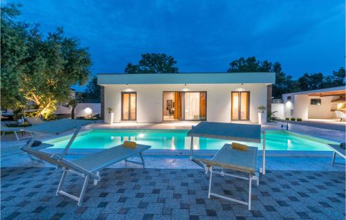 Beautiful Home In Biograd With Wifi