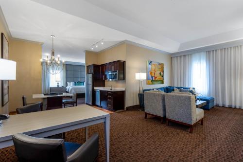 Hawthorn Suites by Wyndham West Palm Beach