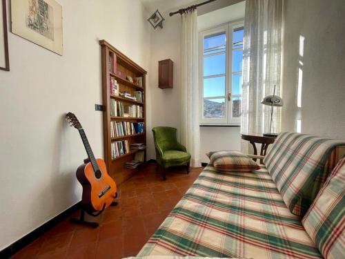 Three-Bedroom Apartment image 10