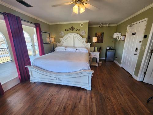 Williams Island Room at Tennessee RiverPlace, Chattanooga