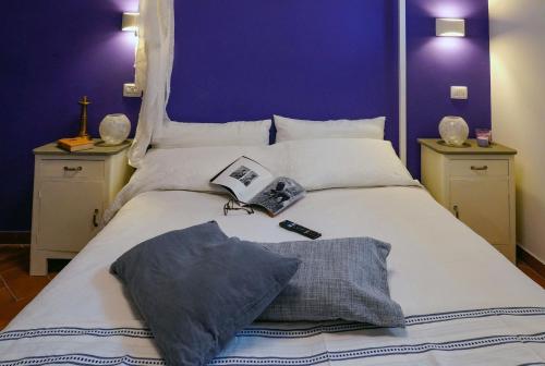 1 double bed, 1 twin bed