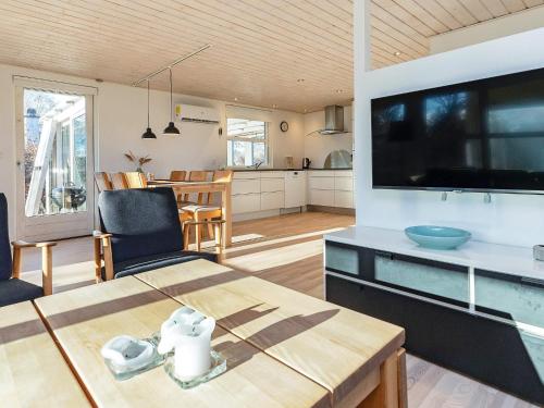 Comoditats, 4 person holiday home in Hals-By Traum in Hals