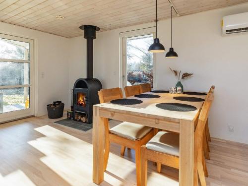 Comoditats, 4 person holiday home in Hals-By Traum in Hals