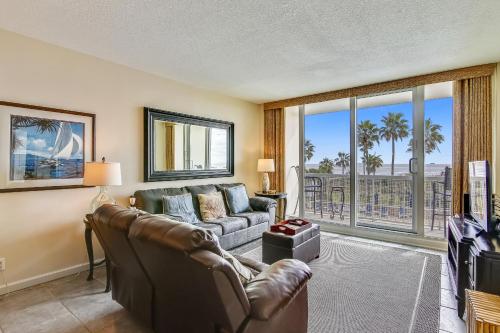 Galvestonian 112-Beachfront Hideaway in Galveston, USA