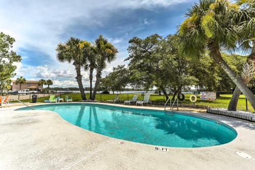 Cute PCB Studio Condo by Lake Powell with Pool Access - image 16
