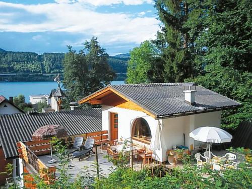 Apartment with Garden View