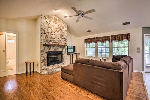 Charming Waldo Getaway Near Lake Santa Fe! in Waldo (FL)