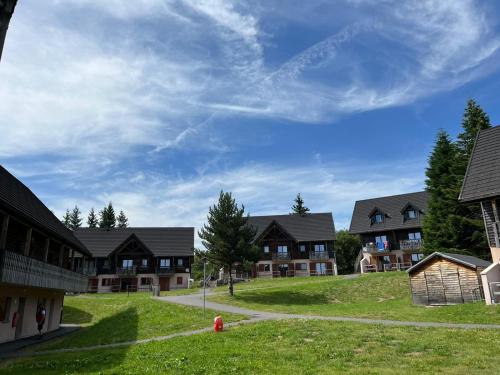 L'APPARTEMENT DU BONHEUR Super Besse