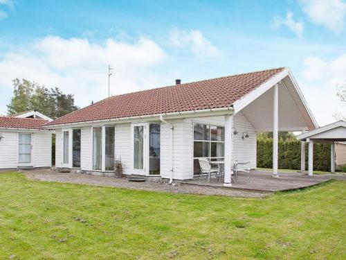 Two-Bedroom Holiday home in Præstø 1