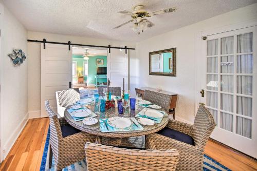 Chincoteague House with Enclosed Porch and Deck