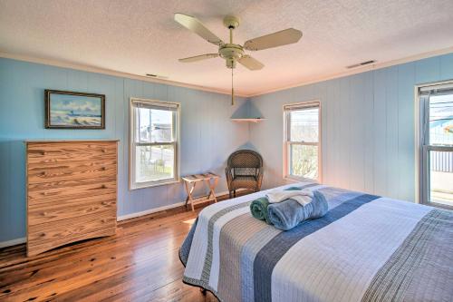 Chincoteague House with Enclosed Porch and Deck