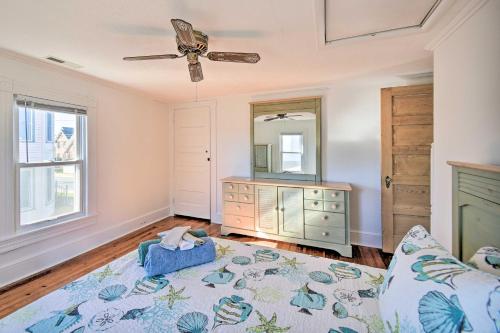 Chincoteague House with Enclosed Porch and Deck