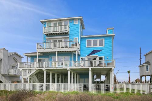 Beachfront Melody in Galveston, USA