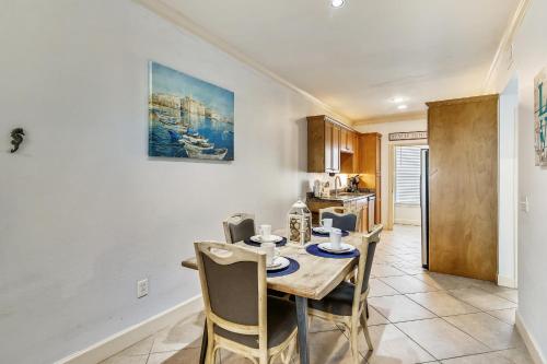 Dawn 511-Oasis at the Dawn in Galveston, USA