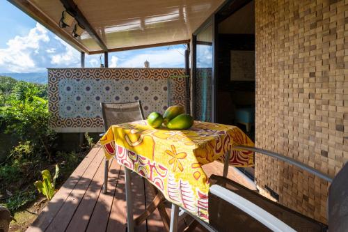 KIA ORA Lodge in Afaahiti