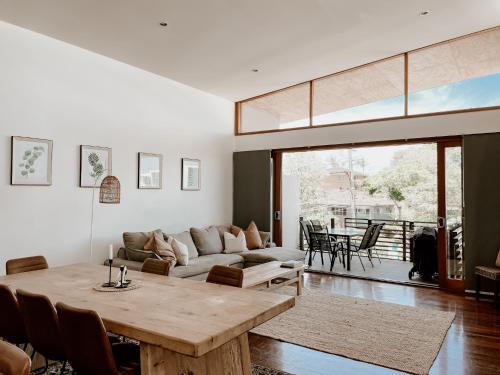 Three-Bedroom Loft Apartment - Butter Factory #12 image 4