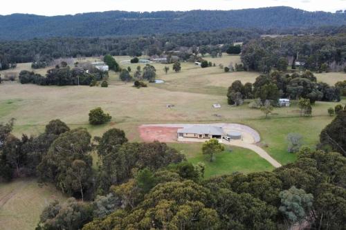 Tolmie Villa 30 min from Mt Buller