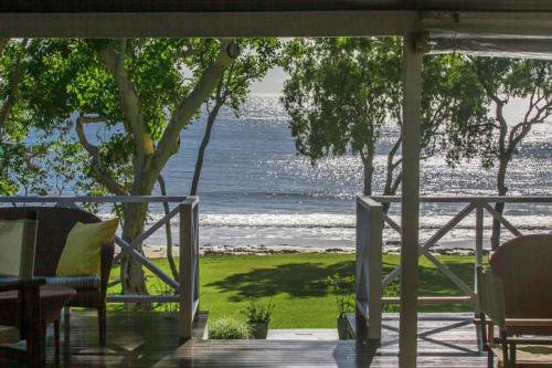 Cottonwood Beachfront Estate, Pebbly Beach