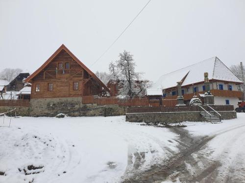 Székelyföld ,Siklódi Kő Vendégház, Tornácosház Székelyföld ,Siklódi Kő Vendégház, Tornácosház