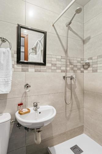 Economy Single Room image 10