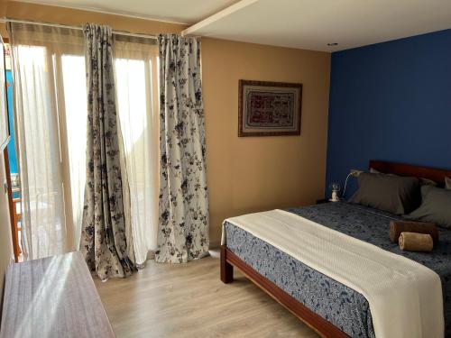 1 queen bed