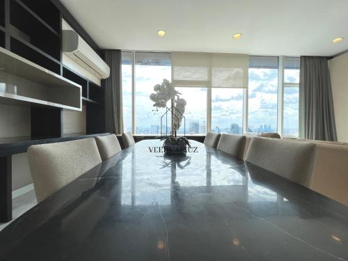 The Platinum KLCC by Veedu Hauz - main image