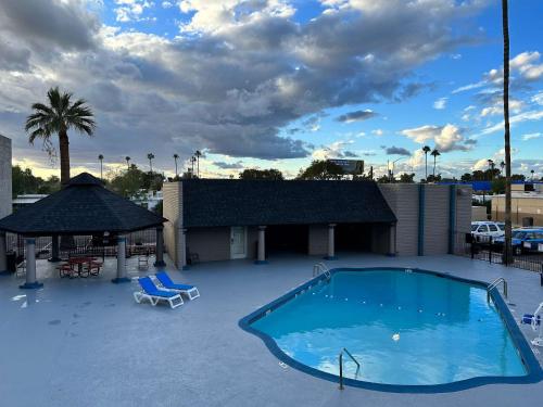 Econo Lodge Inn & Suites Mesa