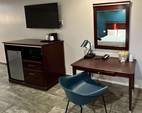 Econo Lodge Inn & Suites Mesa