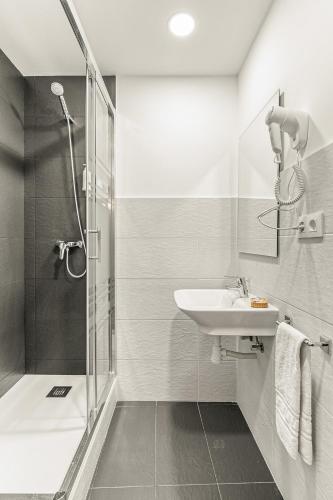 Hostal Santa Ana - image 5