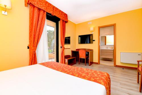 Lido International Room Type - Standard Double Room