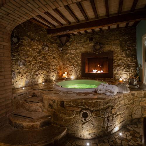 PALAZZO DEL CAPITANO Wellness & Relais - Luxury Borgo Capitano Collection Hotel de charme Torrenieri