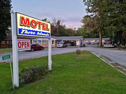 Three Island Motel - Accommodation - Bobcaygeon