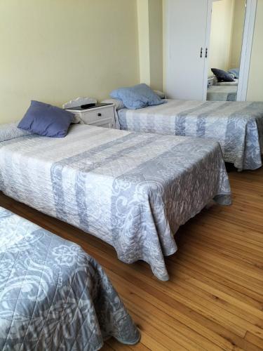 1 twin bed