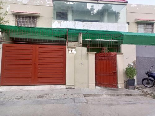 Karachi Guest House & Couple Hotel – Karachi, TX