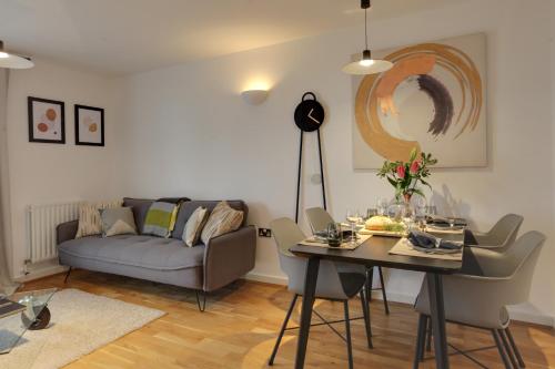 Central London - The Shoreditch, Angel, Old Street Apartment, London (photo 8)