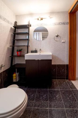 Evelina 2 in 利克蘇里翁