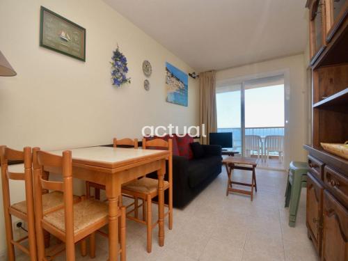 One-Bedroom Apartment image 7