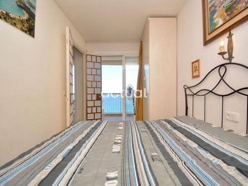 One-Bedroom Apartment image 1