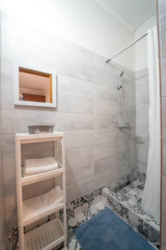 Evelina 1 in 利克蘇里翁