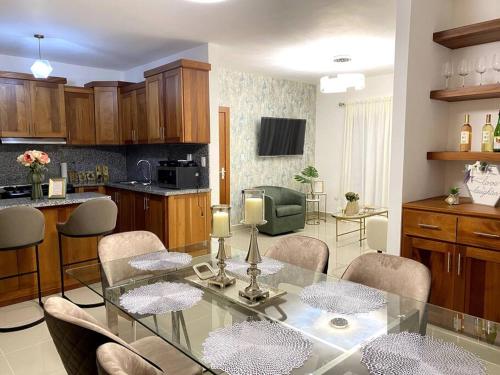 Hermoso Apartamento nuevo de 2 hab. con parqueo