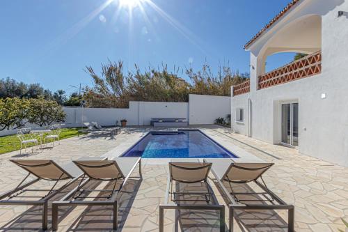 Úszómedence, Luxury Villa Andalucia Seaview Private Pool close to Centre in Rancho Domingo